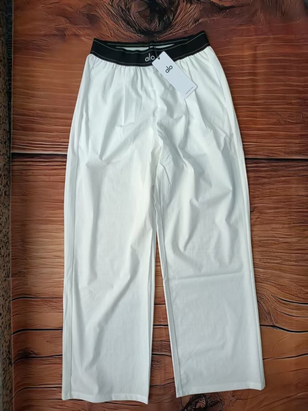 ✦Alo Yoga Suit Up Trouser White Regular Size ✦Loose Fit Pants - Picture 3 of 10